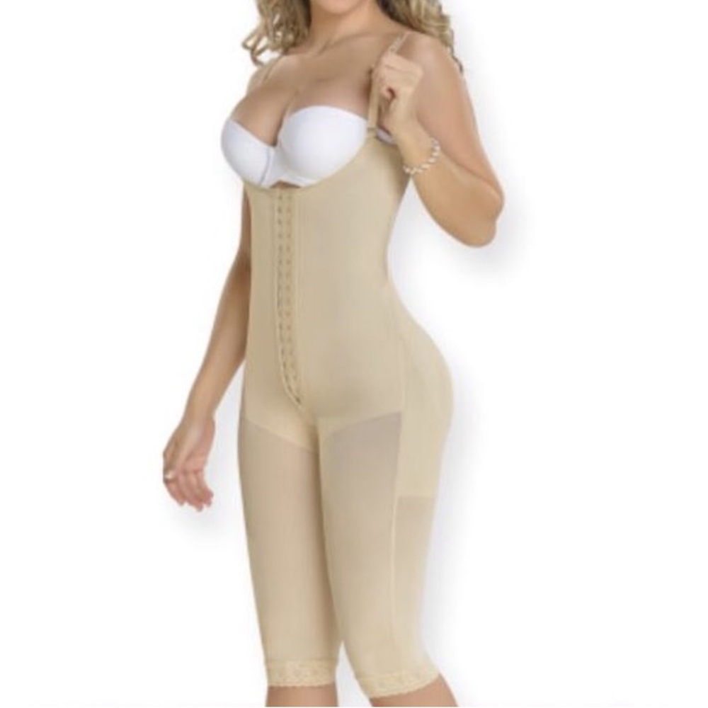 Body Countouring Bodysuit “Faja”